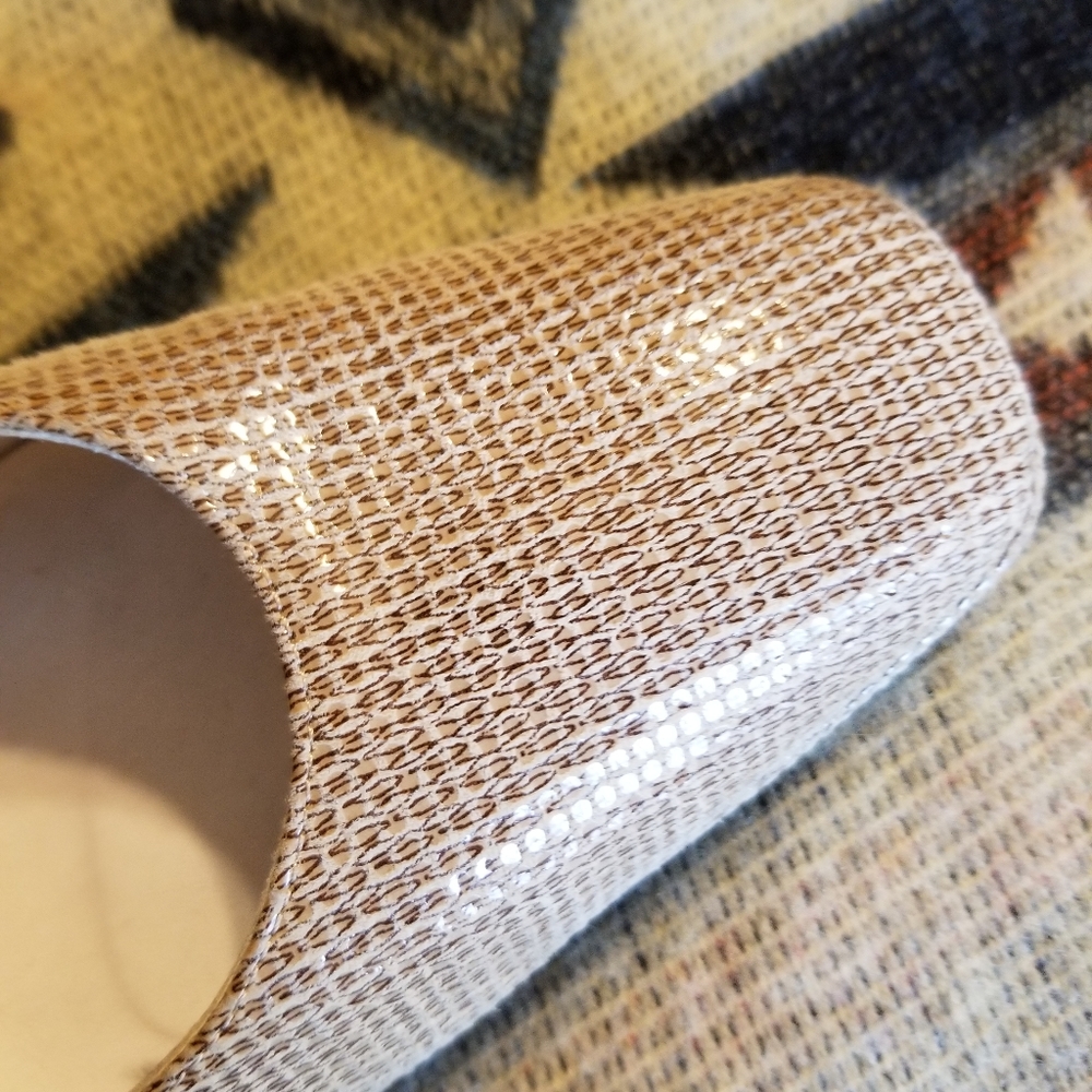 Heels - Picture 3 of 5